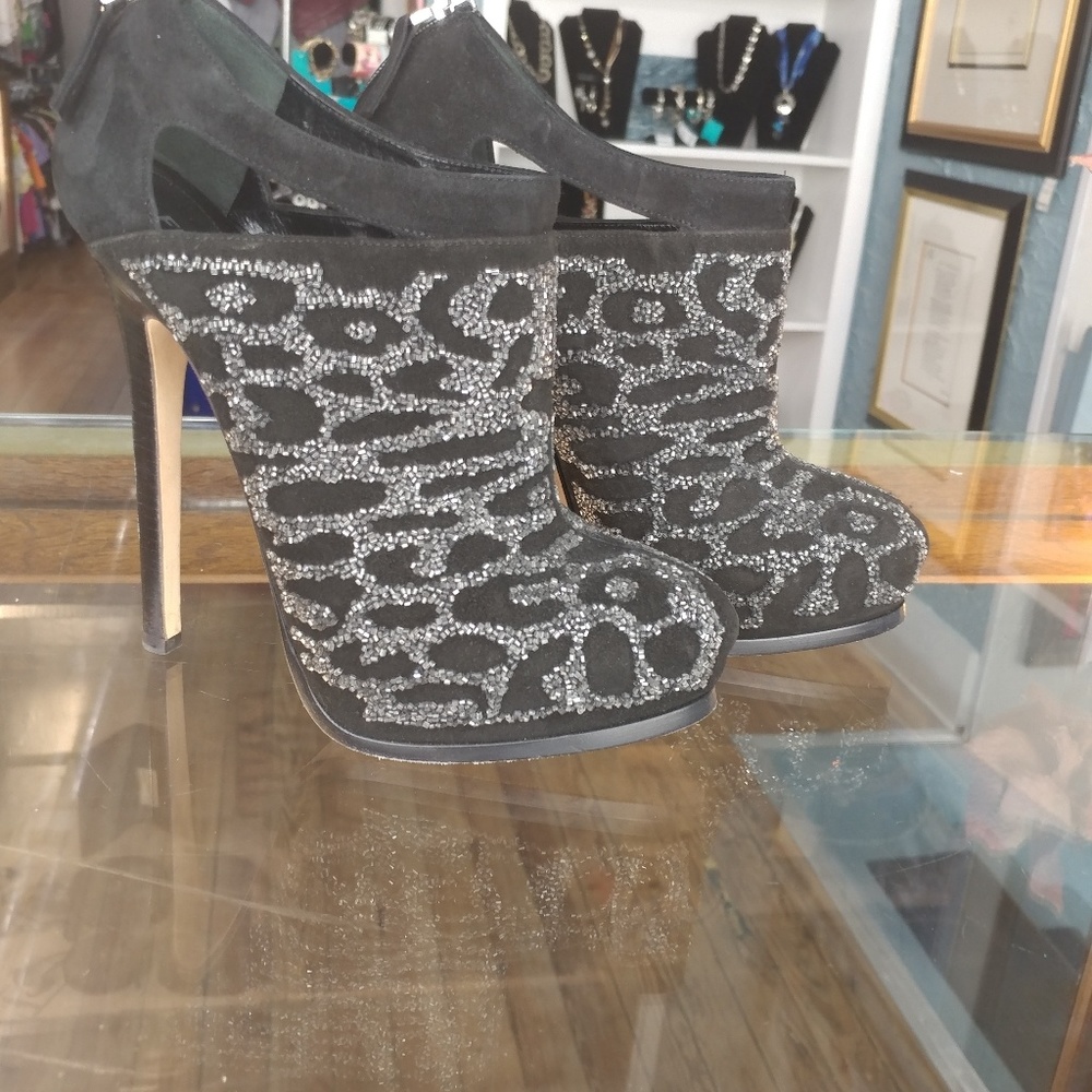 FENDI beaded heels size 39